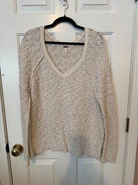 Free People Cream V-Neck Cotton Knit Sweater _ Size Med